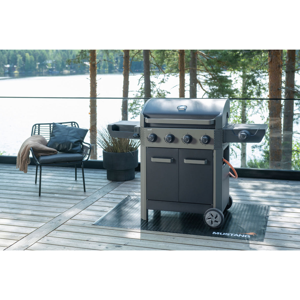 Mustang Mustang Gasolgrill Augusta 4+1